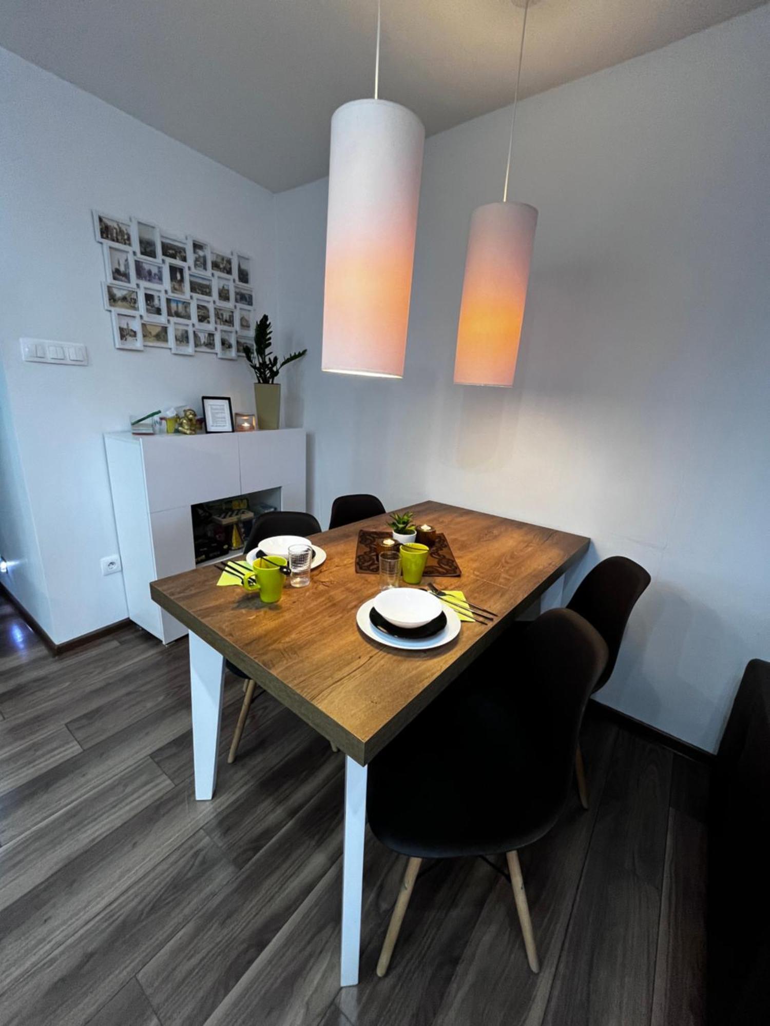Apartament Crooked Stairs Zielona Gora  Exterior photo